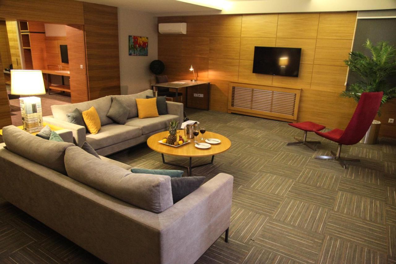 Hotel Yayoba Текидраг Екстериор снимка
