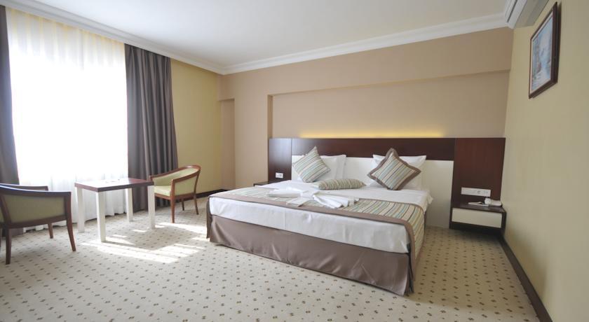 Hotel Yayoba Текидраг Екстериор снимка